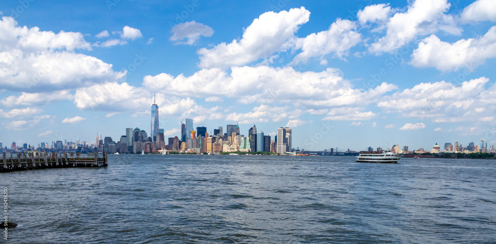 Panoramic view of downtown Manhattan, New York USA