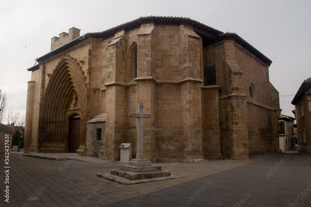 Church of San Juan, Aranda de Duero, a Catholic temple built between the 14th and 15th centuries. It is currently a museum of sacred art in Aranda de Duero and the Ribera region.