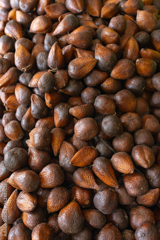 snake fruit in the fruit and vegetable market. snake fruit in the fruit and vegetable market.