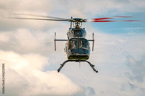 Obraz na płótnie Helikopter Bell 427 w salonie