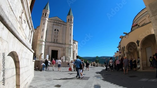 time lapse of the cathedral of sanat rida da cascia photo