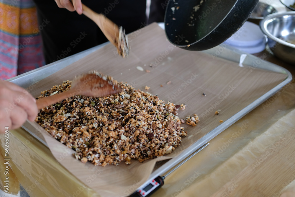 cooking cereal seed for making cereal granula muesli bar