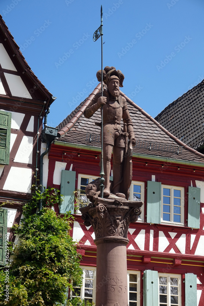 Fototapeta premium Marktbrunnen in Bretten