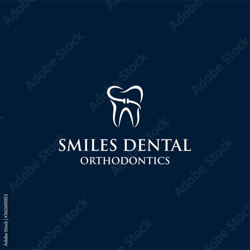 A dental vector illustration of a smiling tooth logo template