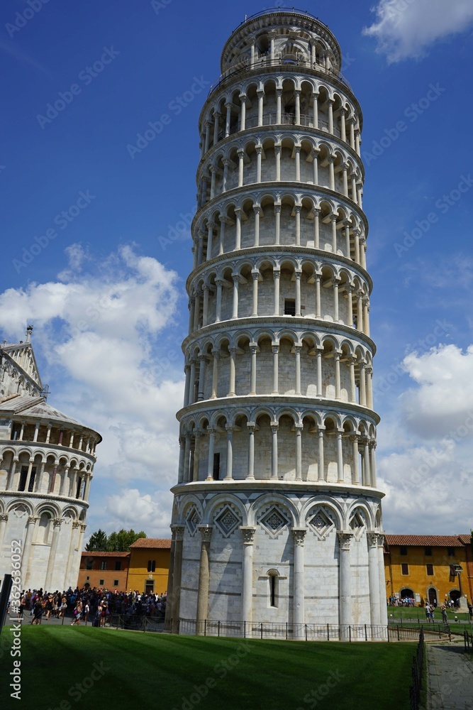 The leaning tower of Pisa, Tuscany - Italy
