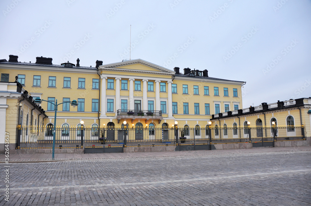 Außenansicht des Regierungspalasts in Helsinki, Finnland