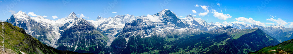 Jungfrauregion Massiv