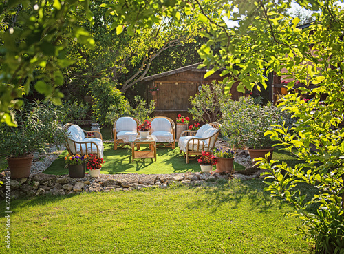 Cozy garden lounge chairs w...