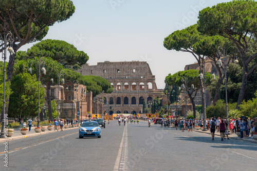 Canvas Print Rome: Colosseo view from Via dei Fori Imperiali