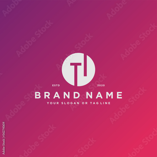 letter TI logo design vector