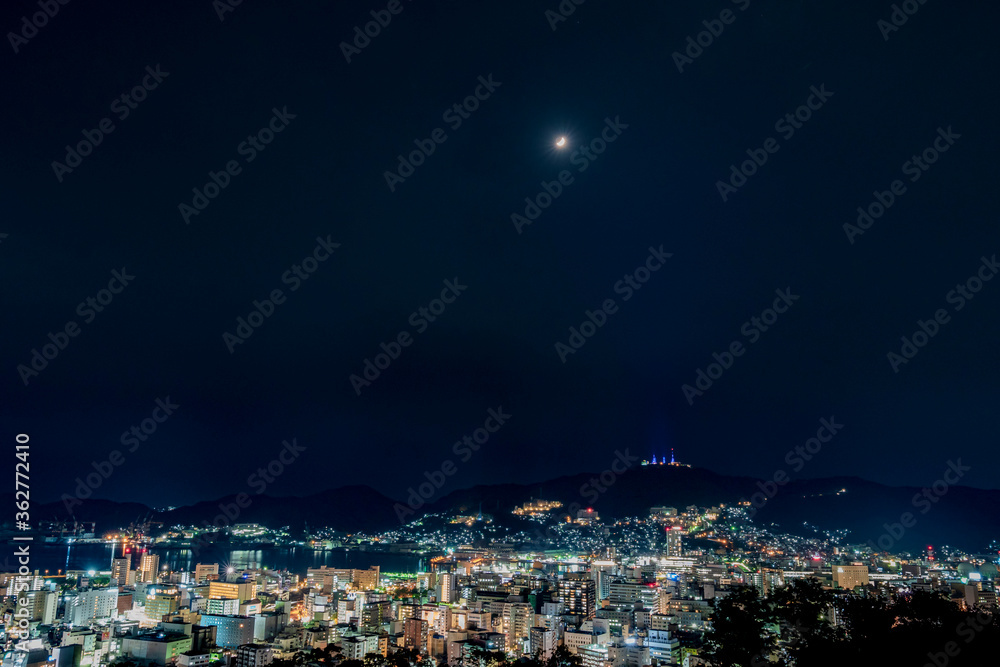 Fototapeta premium 春の長崎市の夜景