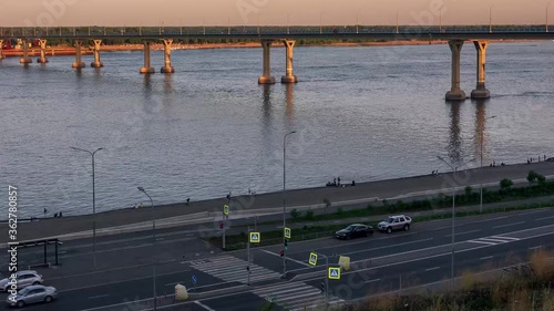 Traffic on the bridge