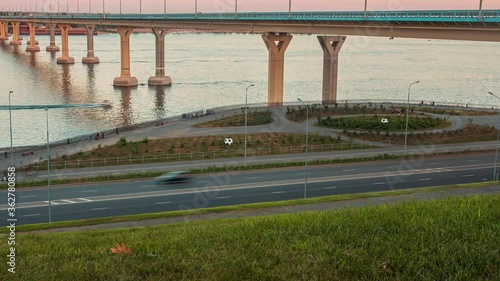 Traffic on the bridge