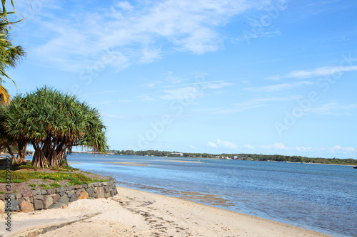 Fototapeta Naklejka Na Ścianę i Meble -  Beautiful Ocean Beach on Bribie Island, Queensland, Australia.  Paradise with clean white sand and blue skys