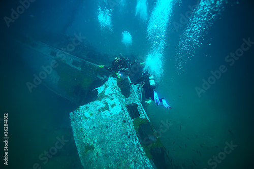 shipwreck diving landscape under water, old ship at the bottom, treasure hunt