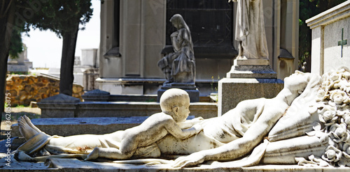 Cementerio de Montjuic en Barcelona, Catalunya, España, Europa photo