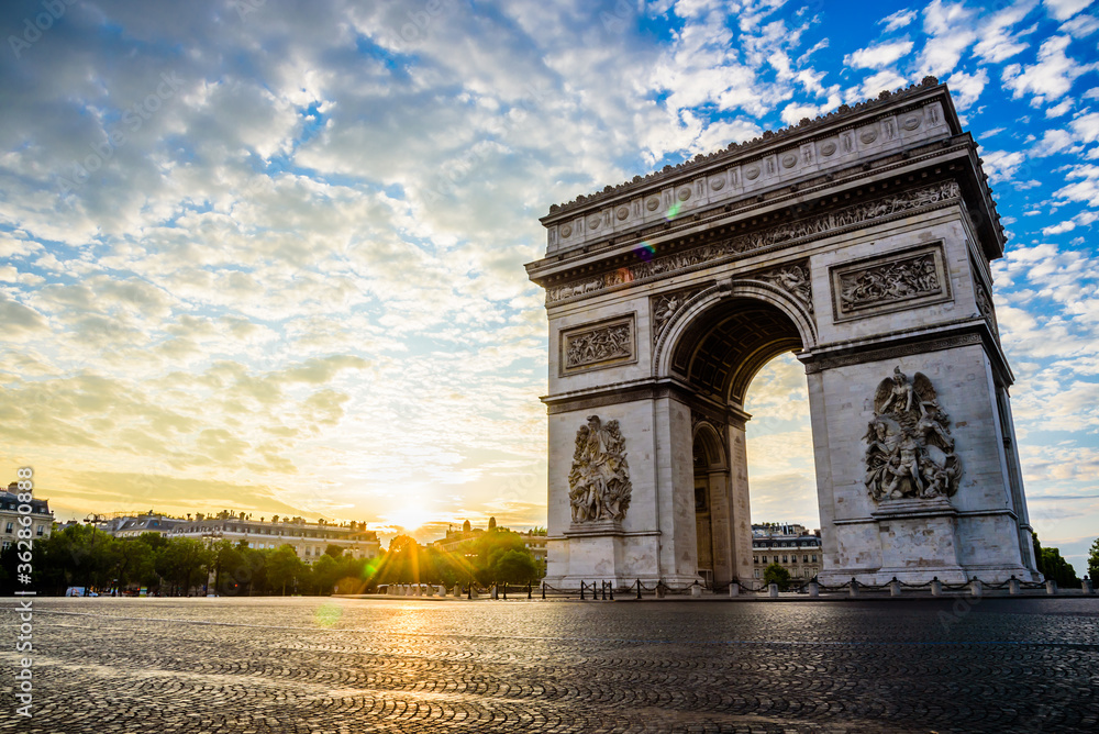The Arc de Triomphe de l'Étoile ( The Arc de Triomphe de l'Étoile (