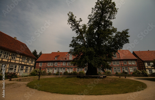 Klosterstift Heiligengrabe; Damenplatz mit Grolmushaus