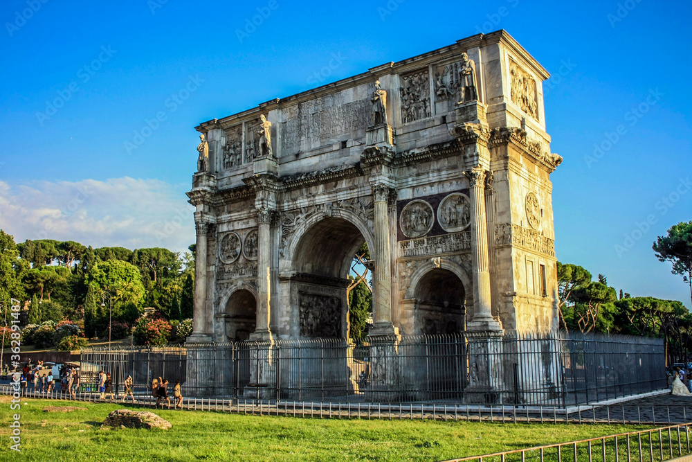 arch of constantine in rome