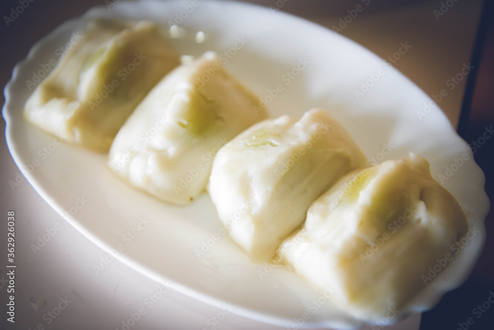 dumplings with sour cream and garlic