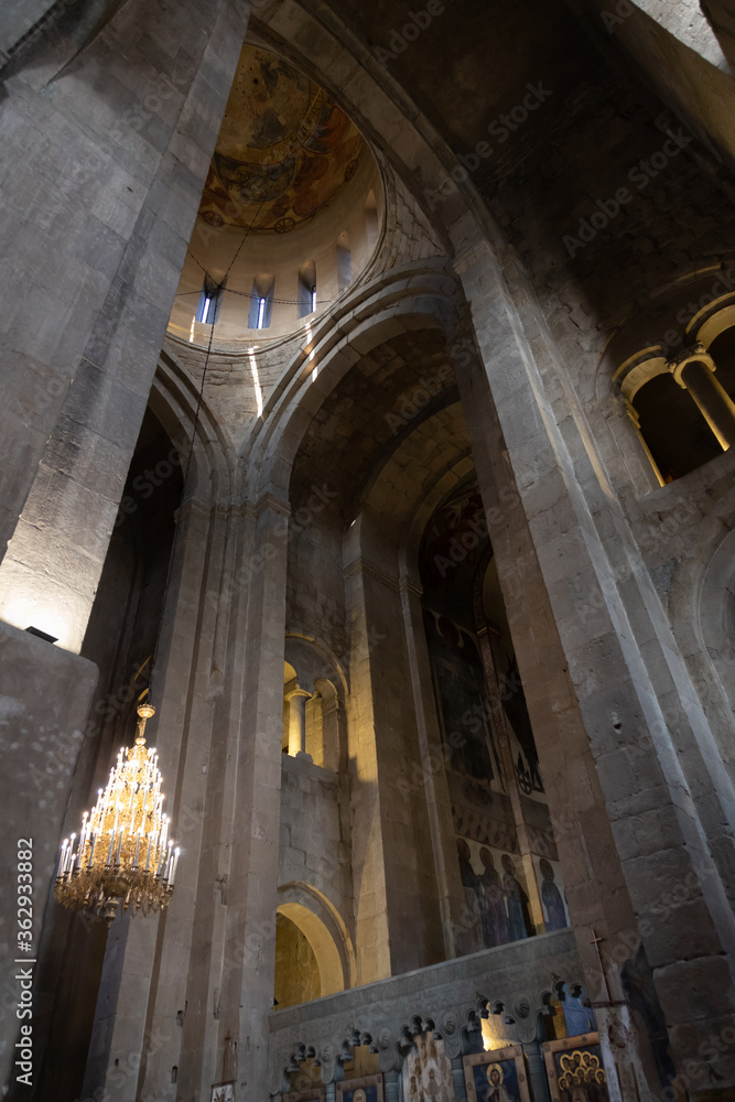 Fototapeta premium The Svetitskhoveli Cathedral, Mtskheta Georgia 05/10/2019 interior