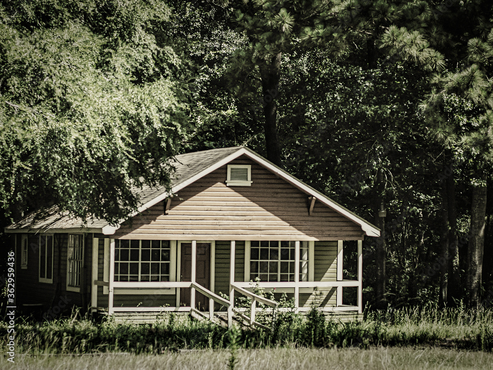 abandoned house in Montgomery County, TX abandoned house in Montgomery County, TX
