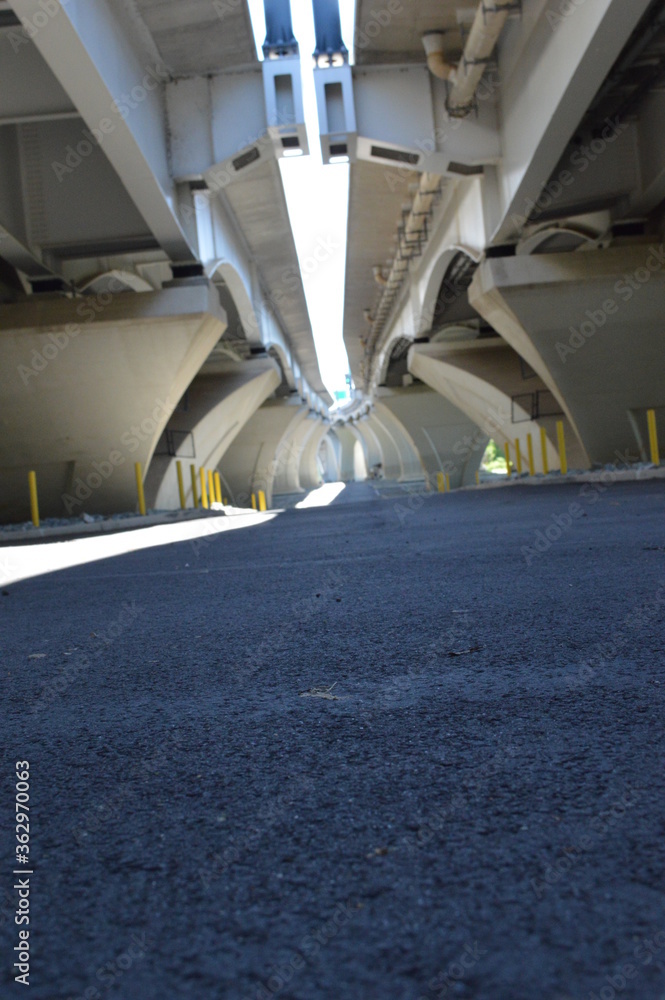 Fototapeta premium bridge under the highway