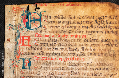 Illuminated leaf of Prudentius in manuscript from the twelfth or thirteenth century