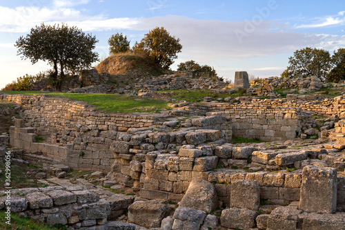 Bild auf Leinwand City walls in the ruins of Troy in Canakkale, Turkey.