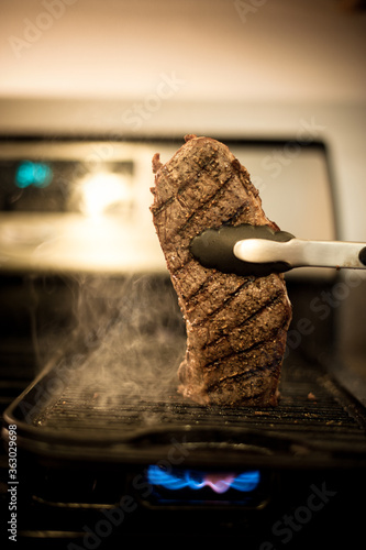 grilling steak
