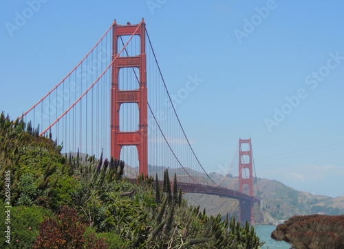 Puente Golden Gate desde San Francisco un día soleado  © Emi