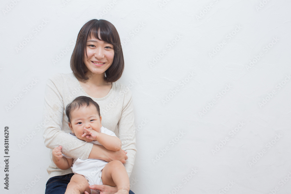 赤ちゃんと女性 赤ちゃんと女性