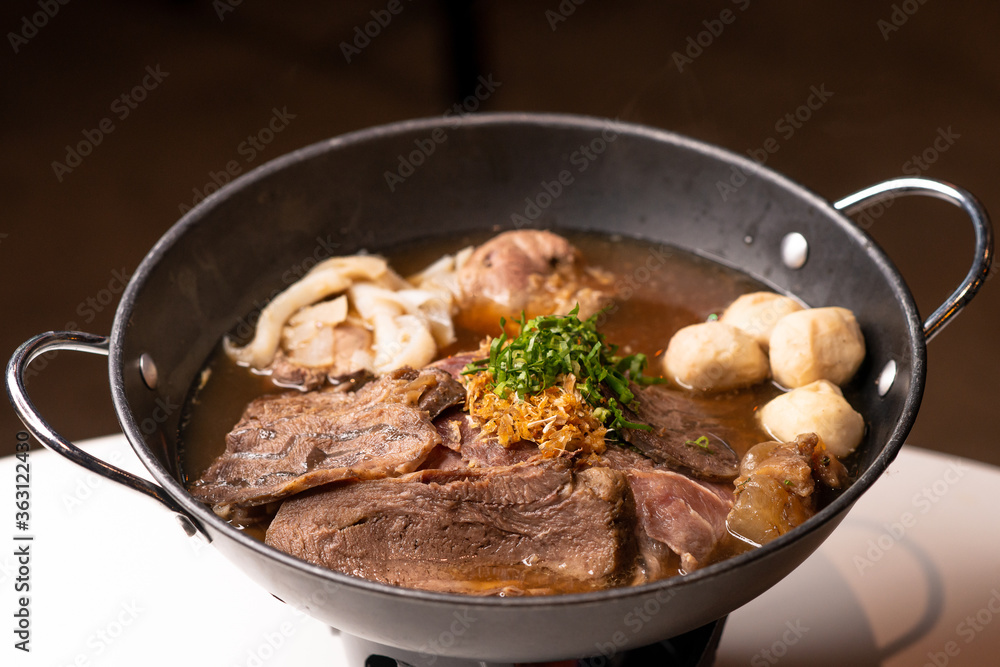 beef soup in black pan beef soup in black pan