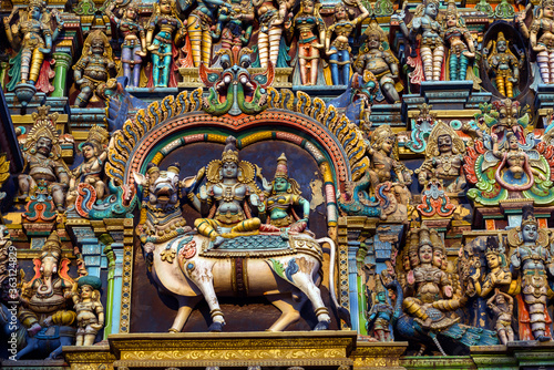 Meenakshi hindu temple in Madurai, Tamil Nadu, South India