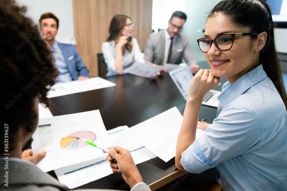 Fototapeta premium Entrepreneurs and business people conference in modern meeting room