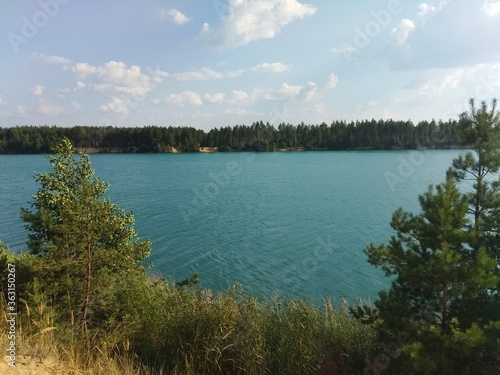 turquoise lake