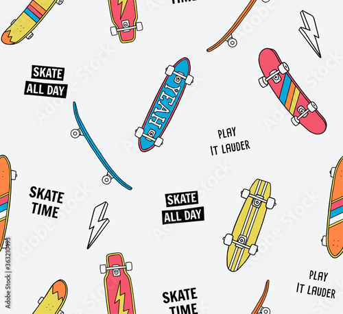 Hand drawn skateboarding elements seamless pattern. Skate background. Skateboarding doodle illustration. Vector illustration