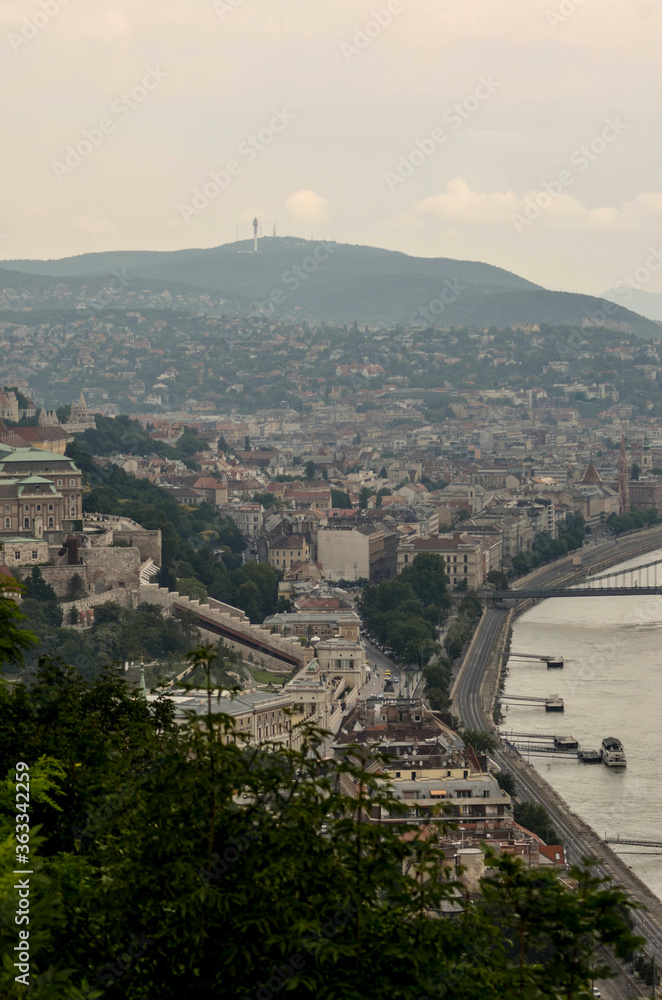 Obraz premium Piękny widok na miasto Budapeszt na Węgrzech.