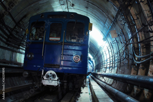 Metro train in the tunnel (ID: 363391895)