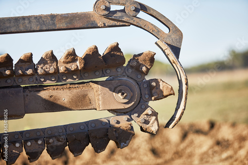 Close up of Trenching Chain photo
