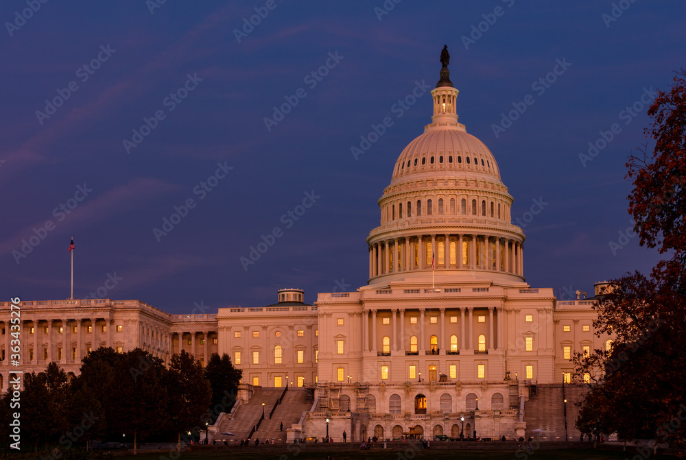 Sunset at the Capitol building 