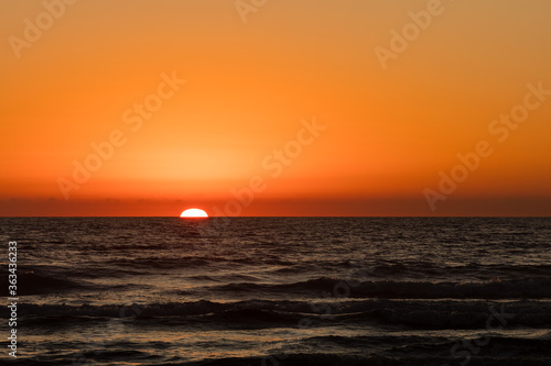 Fototapeta Naklejka Na Ścianę i Meble -  Sunset at the Torrey pine beach