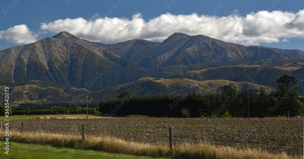 mountain ranges of south island new zealand
