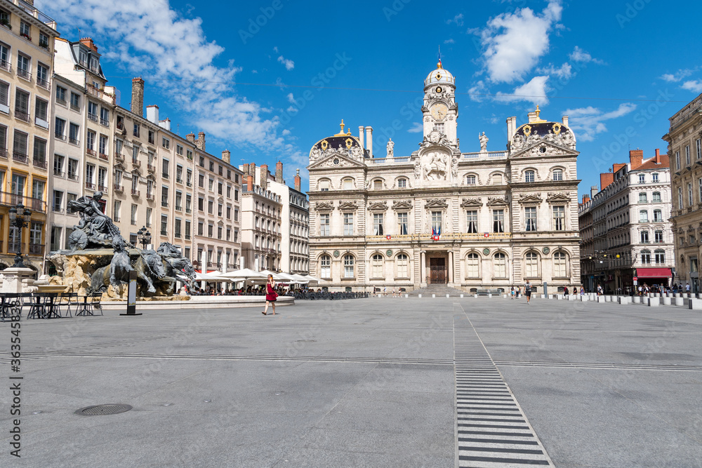 Obraz premium Place des terreaux et Hôtel de ville de Lyon