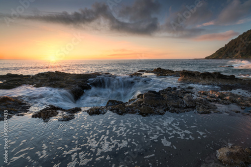 sunset over Thor's Well on the Oregon coast