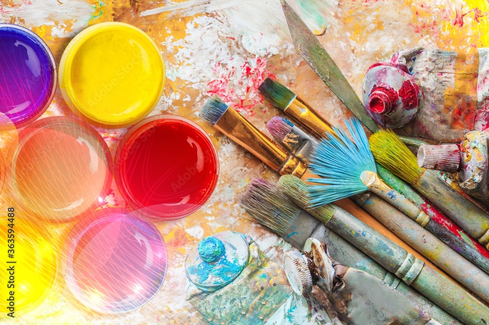 Obraz premium Artist brushes with creative art painting