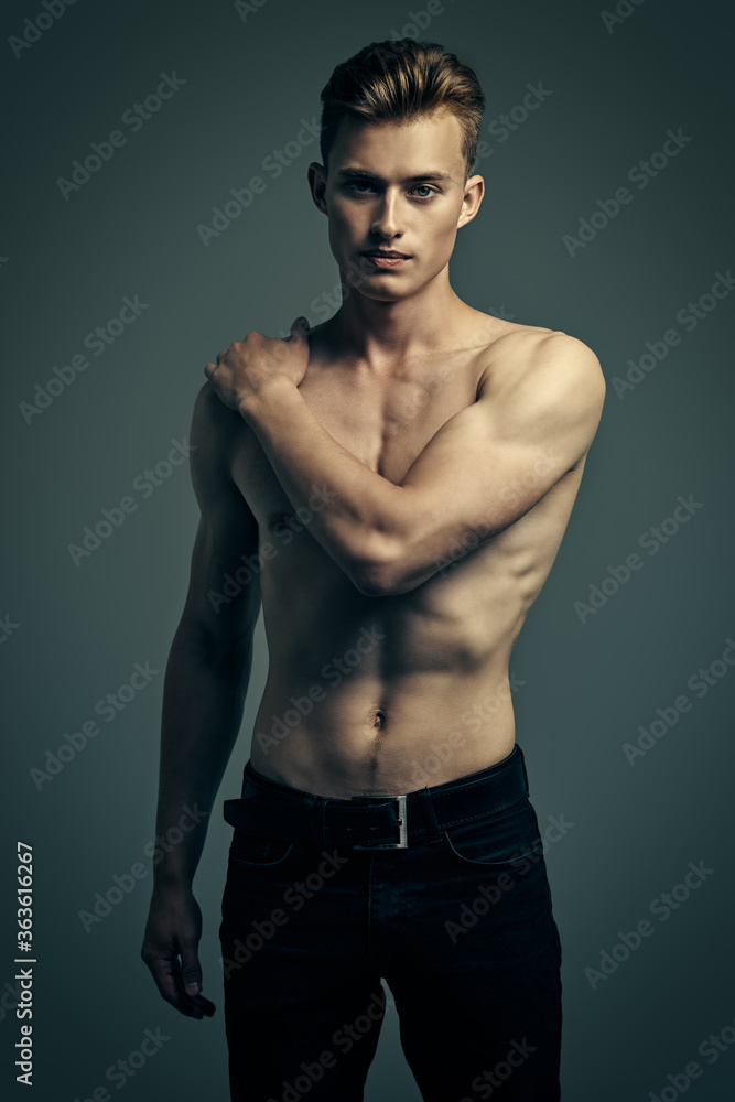Fototapeta premium shirtless young man