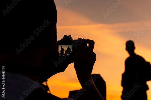 Haciendo fotos al atardecer