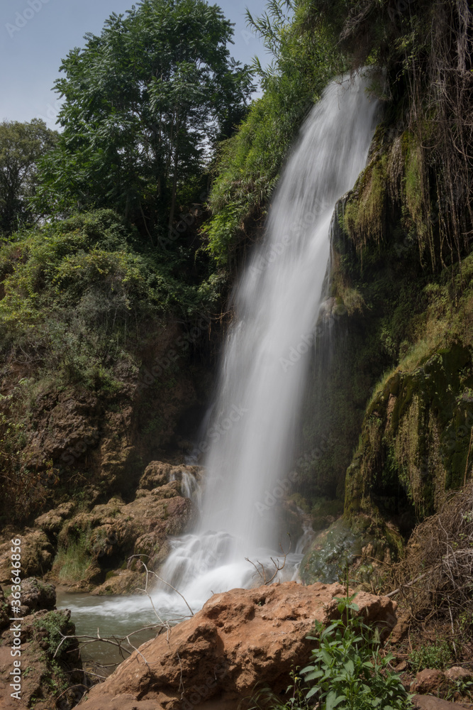 Cascada de una ruta en Valencia Cascada de una ruta en Valencia