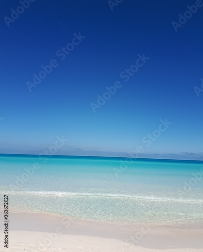 beach with blue sky in Cuba © LINA